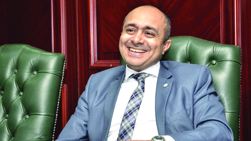 عمرو الألفي يكتب: «قطاع الاتصالات والتكنولوجيا» ملاذ آمن في محنة كورونا