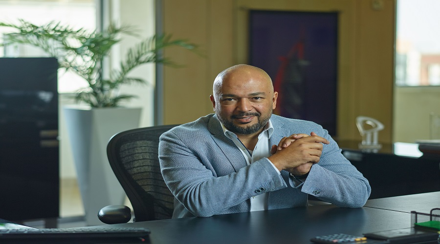 حازم متولي: «اتصالات مصر» تدعم رؤية الحكومة لتحويل مصر إلى مركز إقليمي للتكنولوجيا.. وعائداتنا ارتفعت 18%