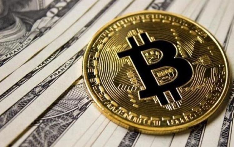 «المركزي» يحذر من «البيتكوين» ويؤكد حظر إصدارها أو الاتجار فيها