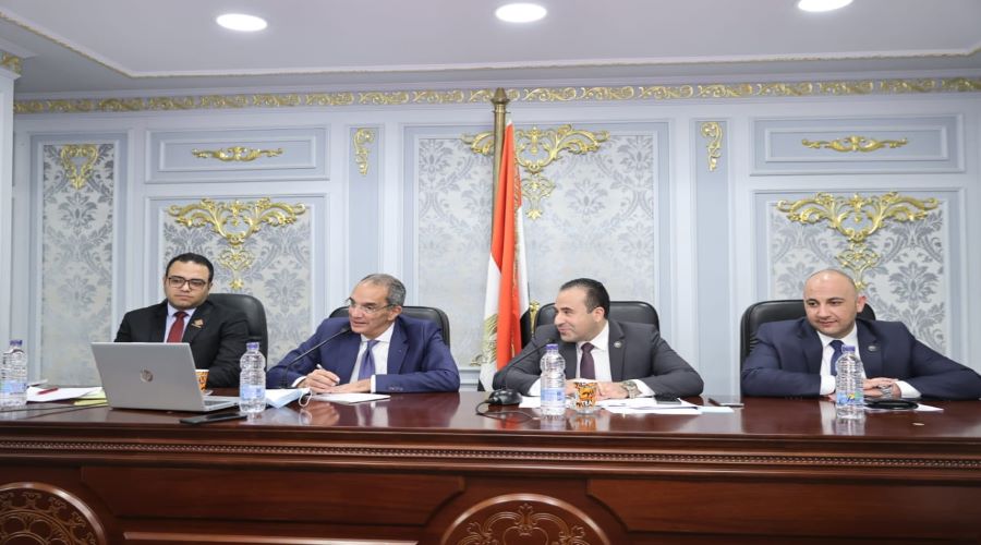 وزير الاتصالات: تخصيص 5.5 مليار جنيه لرفع كفاءة شبكة الانترنت خلال 2021