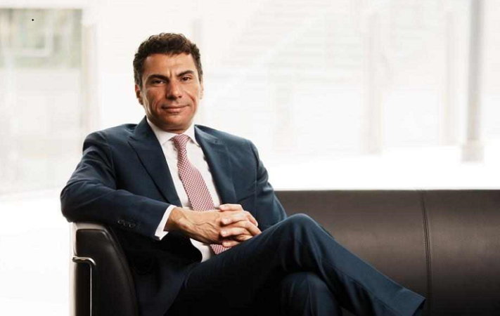 أيمن عامر