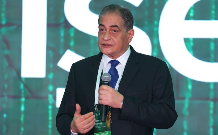 أسامة كمال